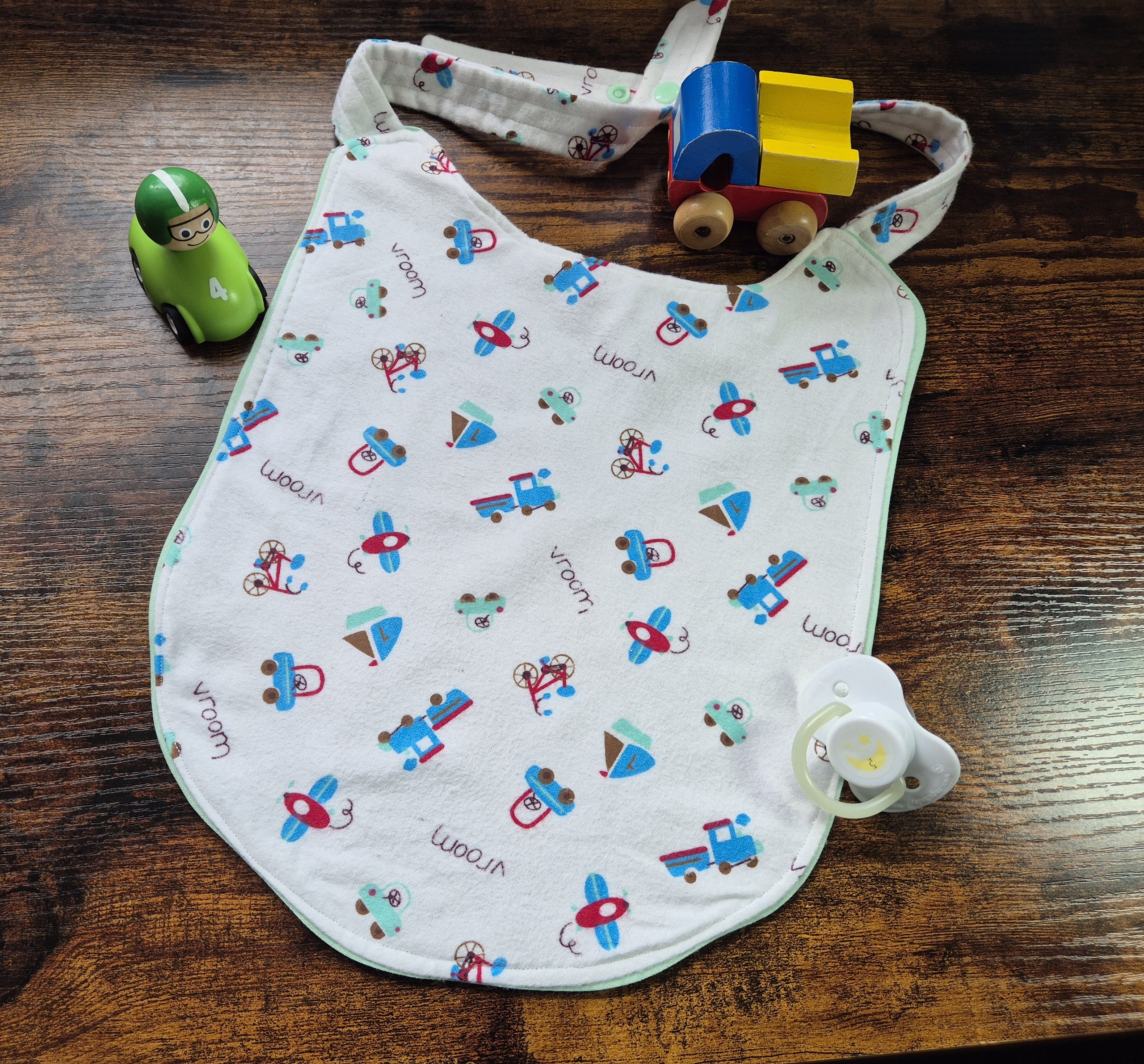 Nom Nom Adult scale ABDL bib