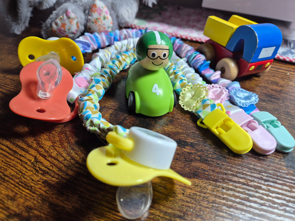 Paci Pals