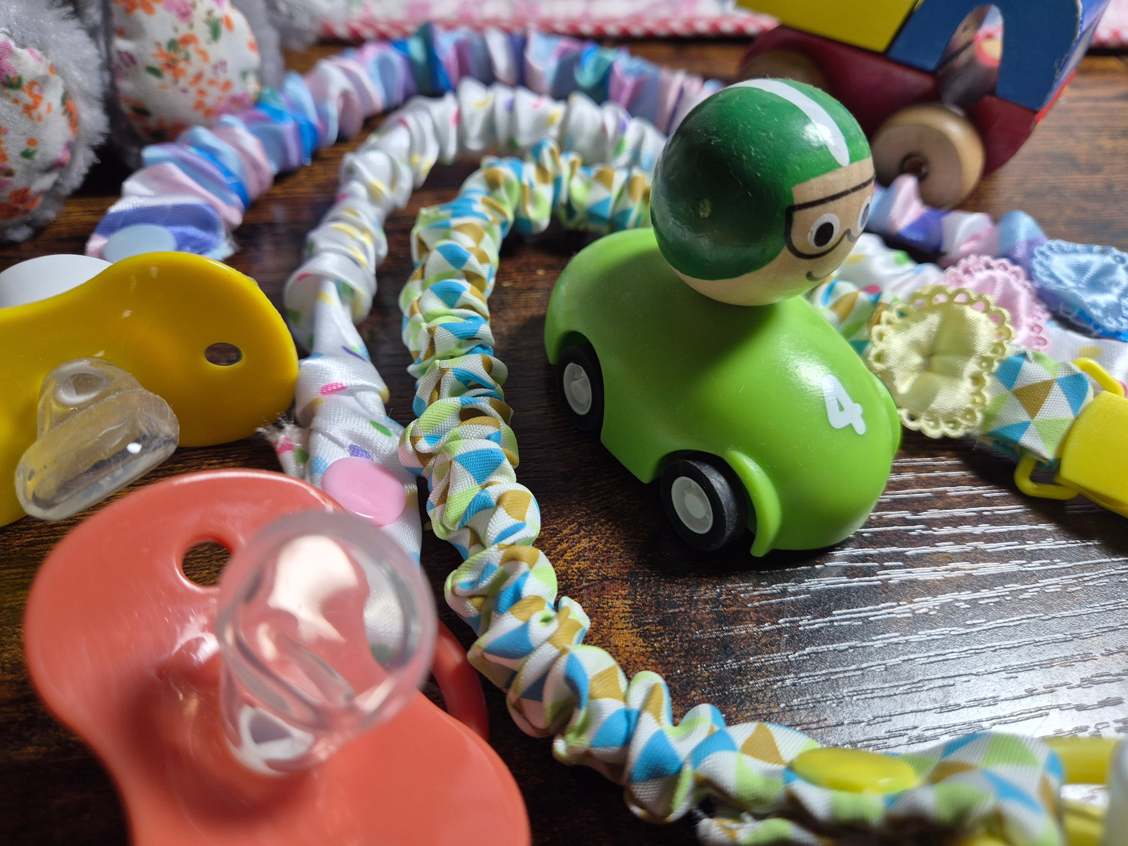 Paci Pals